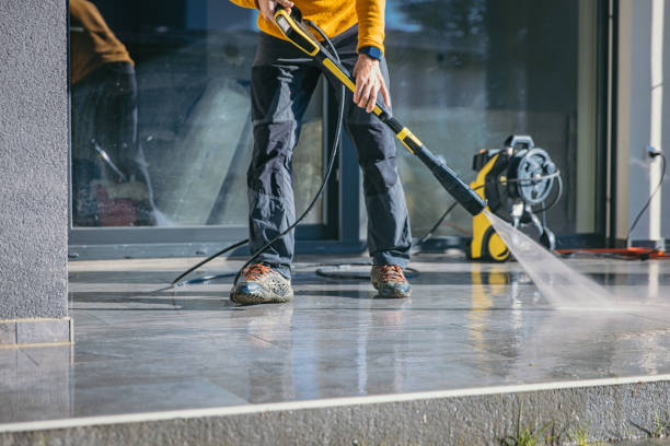 Post-Construction Pressure Washing in Ellendale, ND